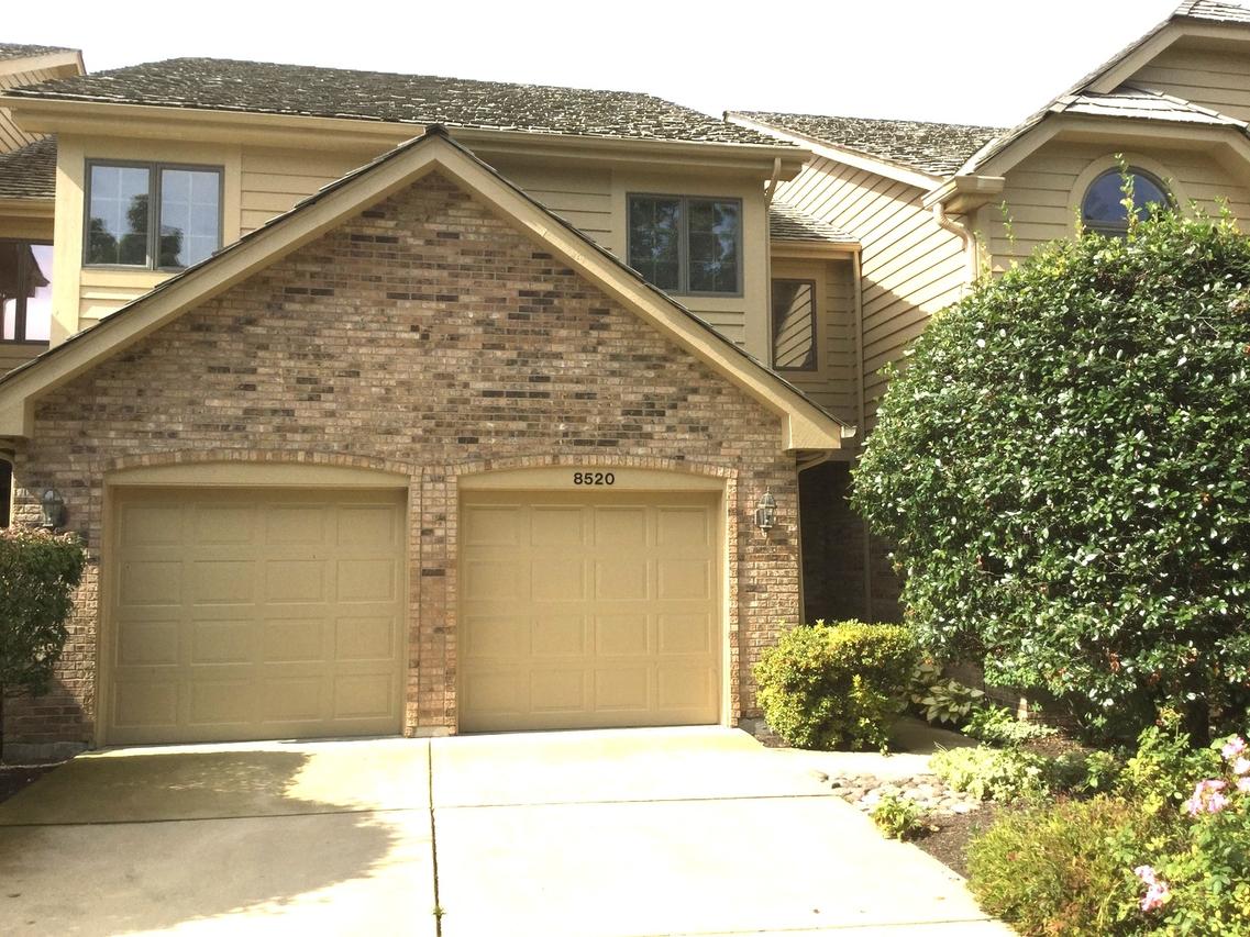 8520 Evergreen Ln., Darien, IL 60561