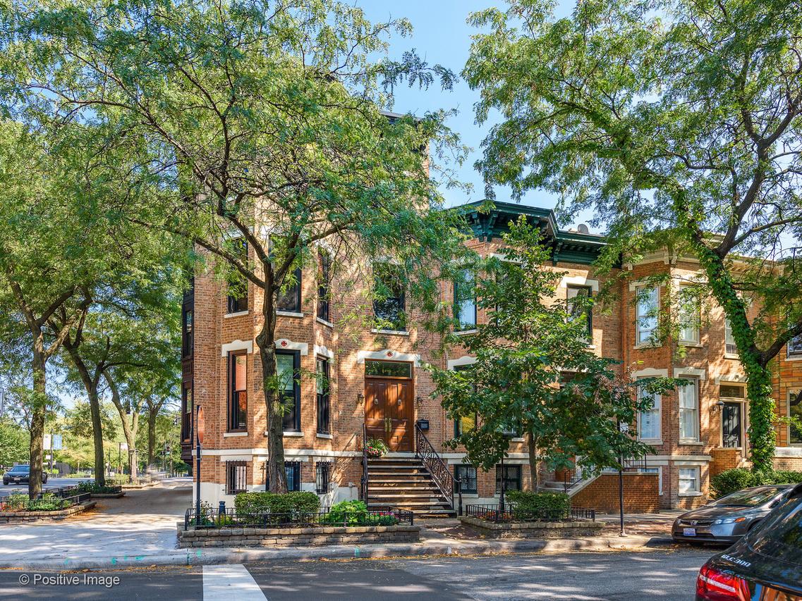 2159 N Sedgwick St., Chicago, IL 60614