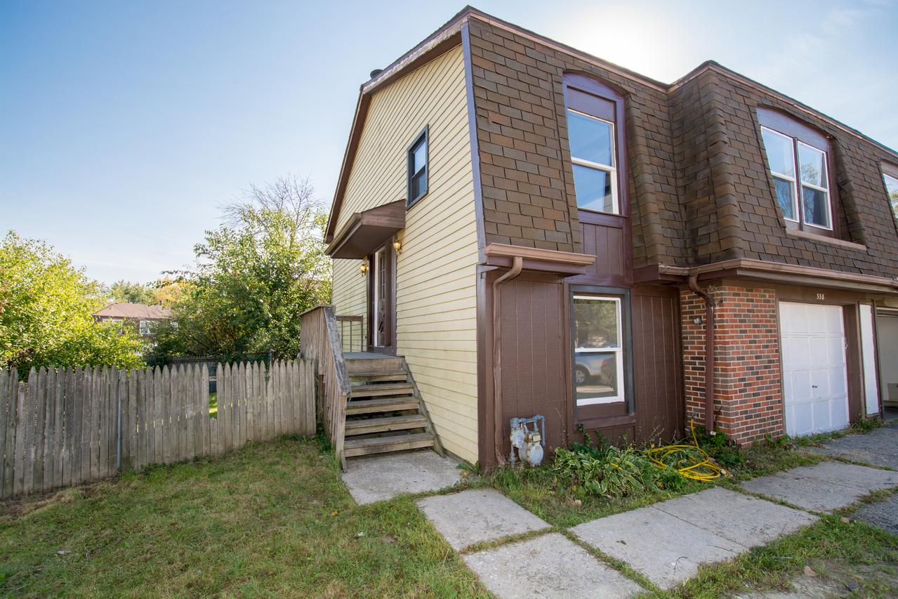 338 Kirkwood Cir., Bolingbrook, IL 60440