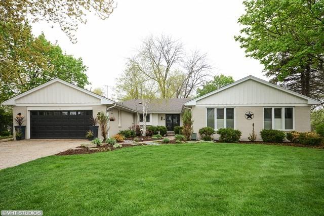 1104 North Shore Ct., Barrington, IL 60010