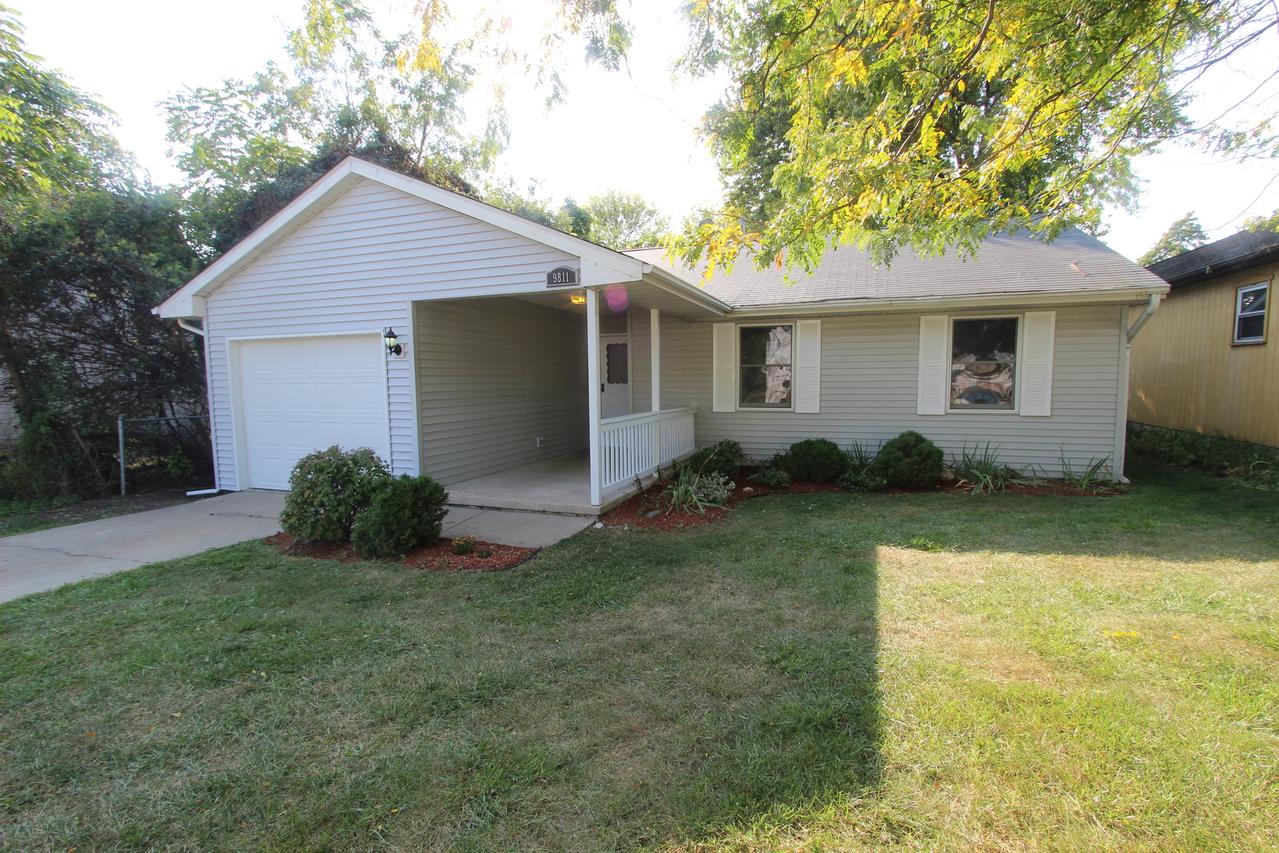 9811 Saint Albans St., Hebron, IL 60034