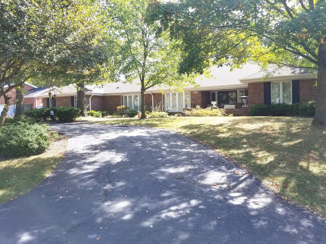 6454 Thunderbird Dr., Indian Head Park, IL 60525