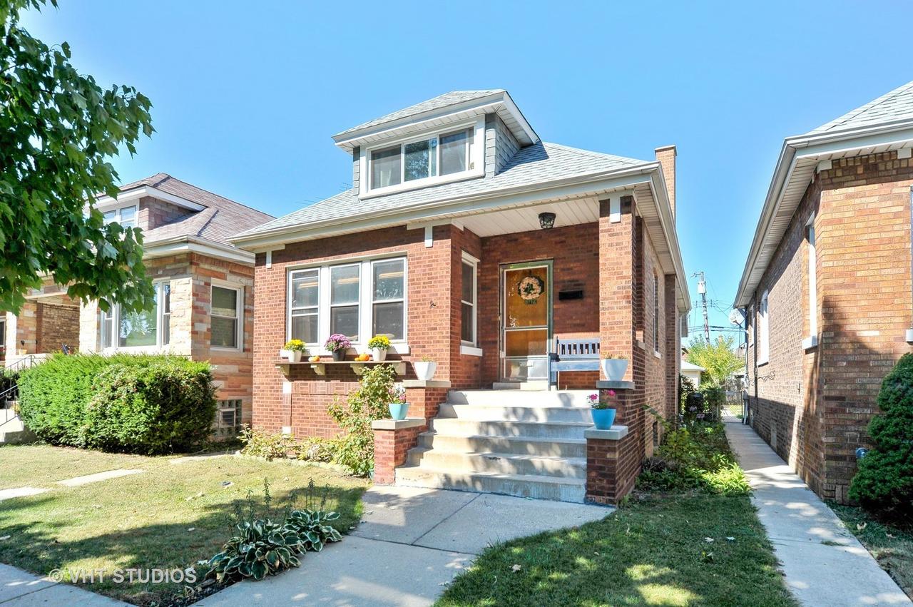5712 W Roscoe St., Chicago, IL 60634