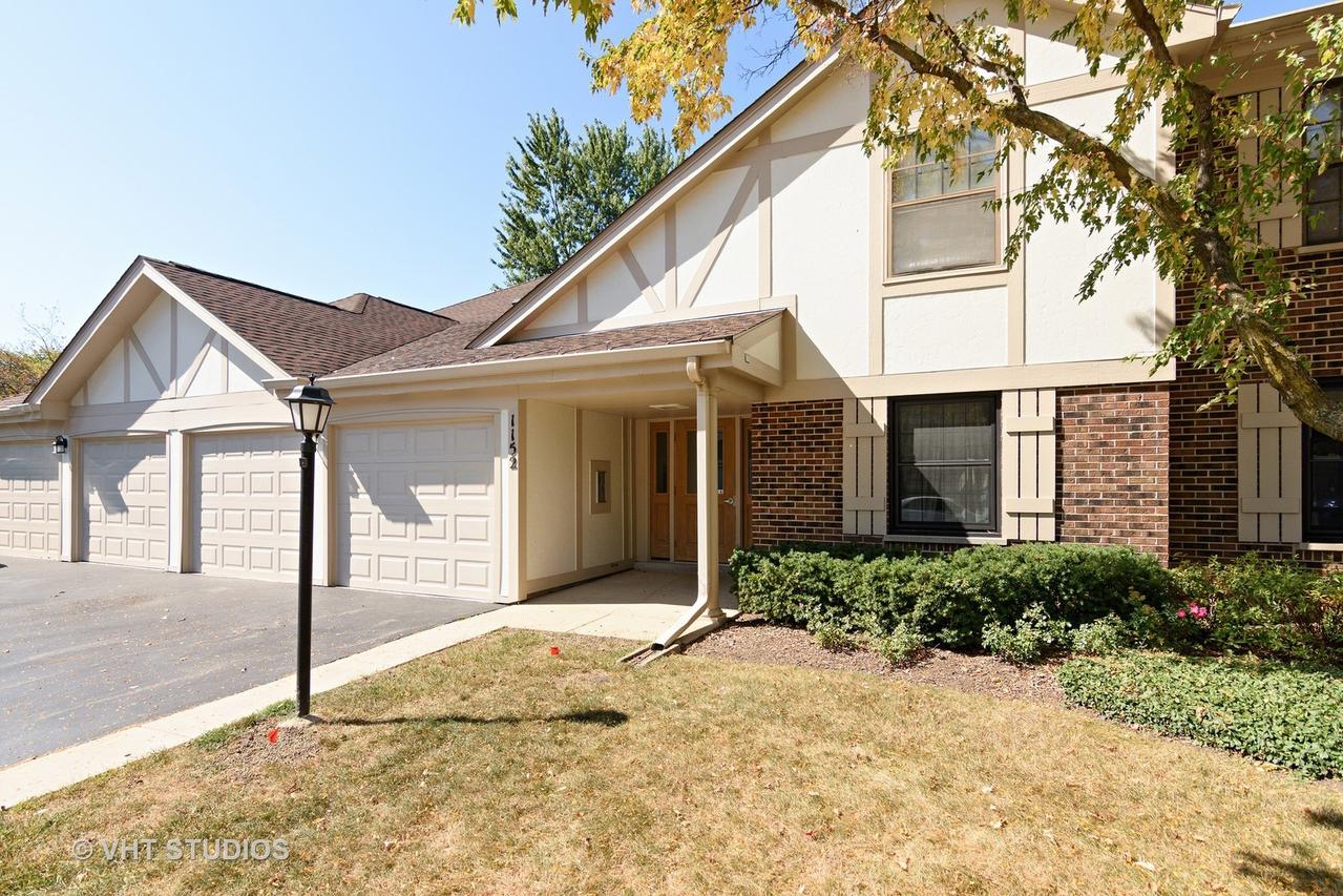 1152 Middlebury Ln. #A2, Wheeling, IL 60090