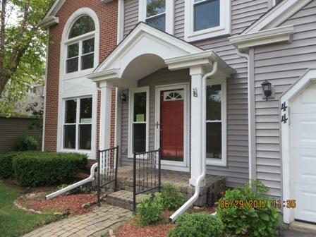 44 Royal Oak Dr., Vernon Hills, IL 60061