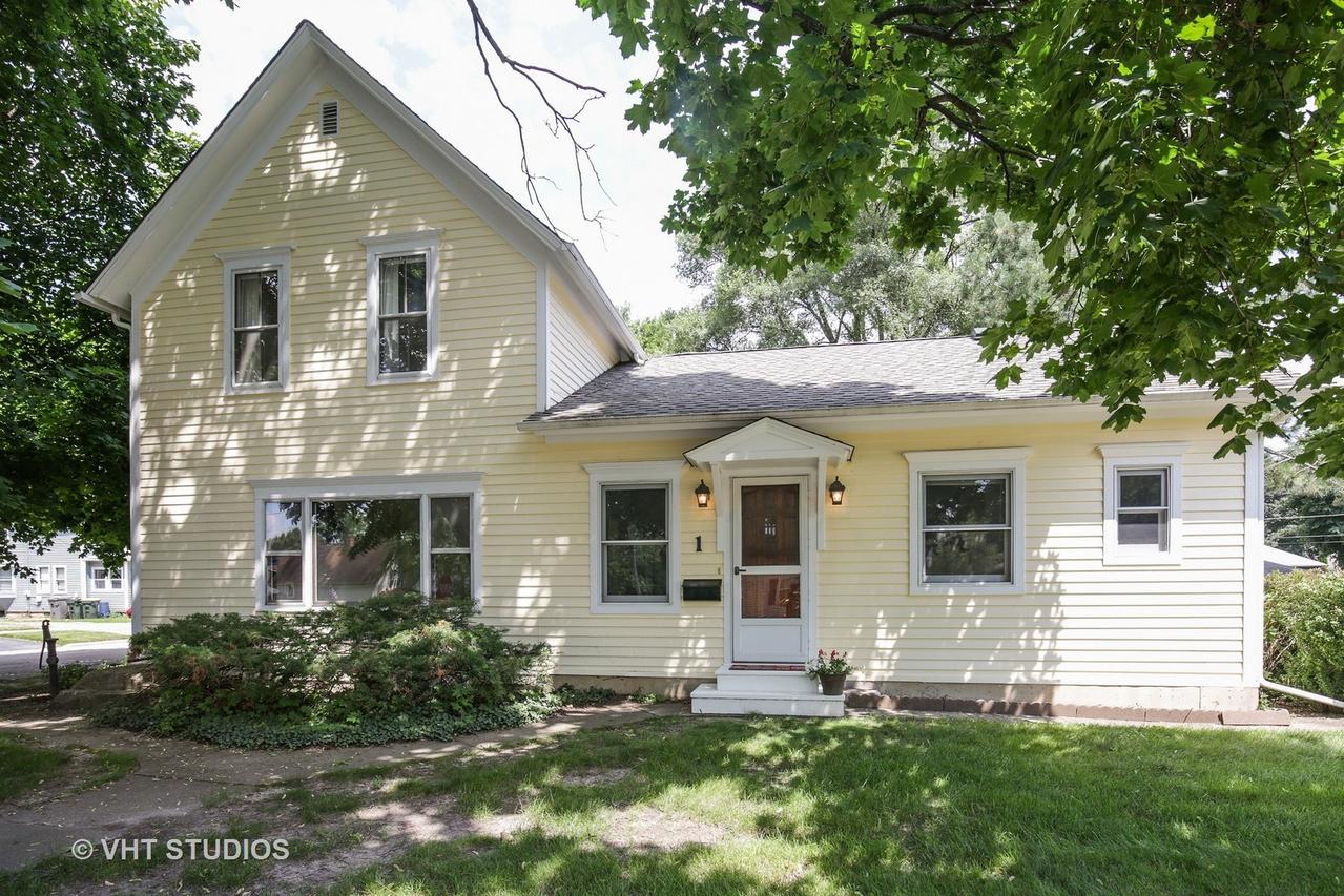 1 Adams St., East Dundee, IL 60118