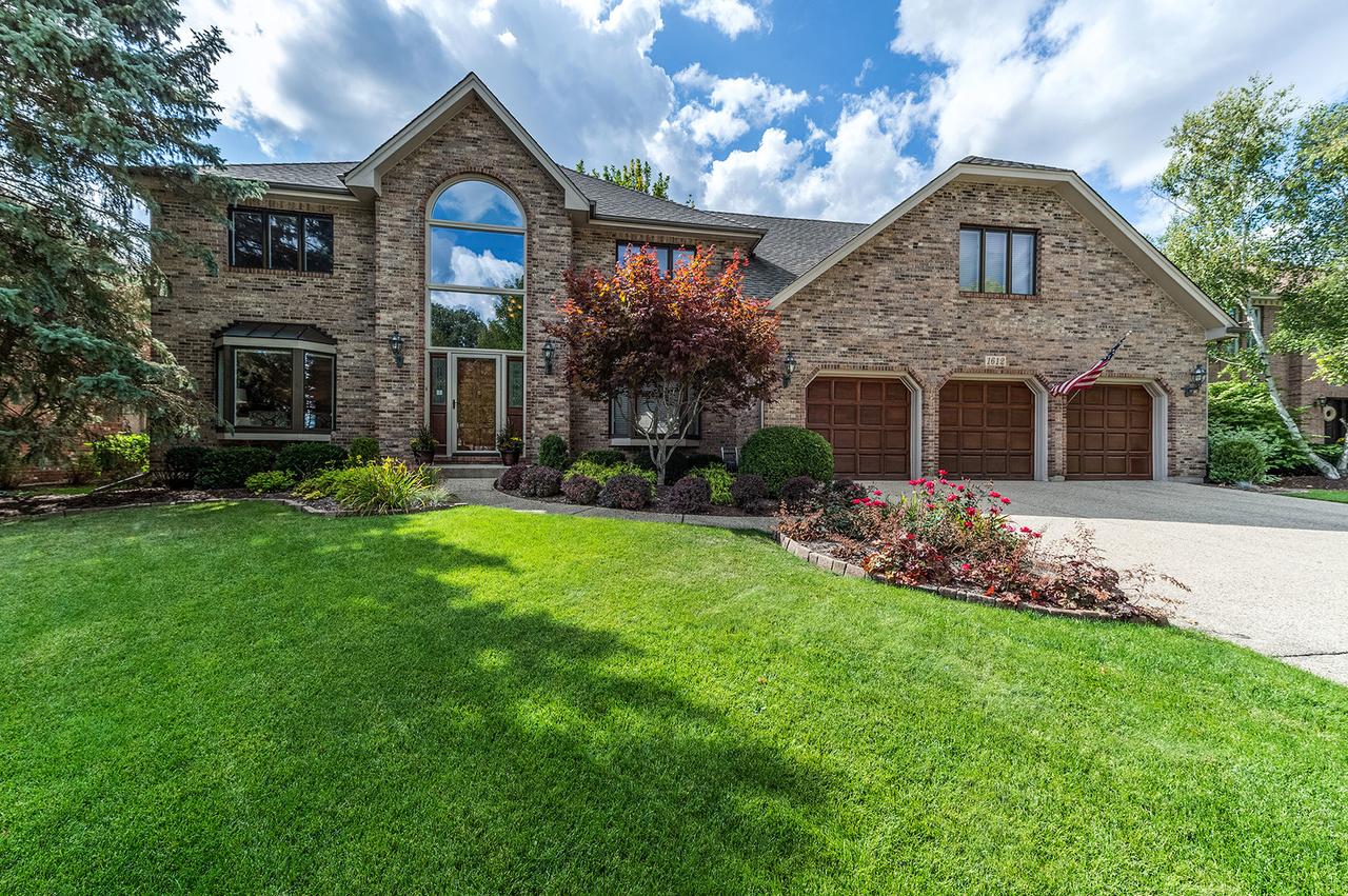 1612 Imperial Cir., Naperville, IL 60563