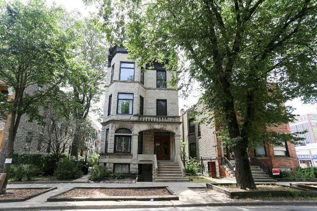731 W Barry Ave., Chicago, IL 60657