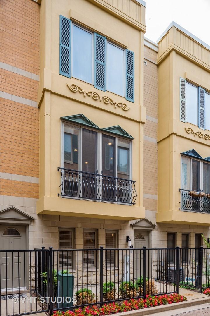 909 W Ohio St. #3, Chicago, IL 60642