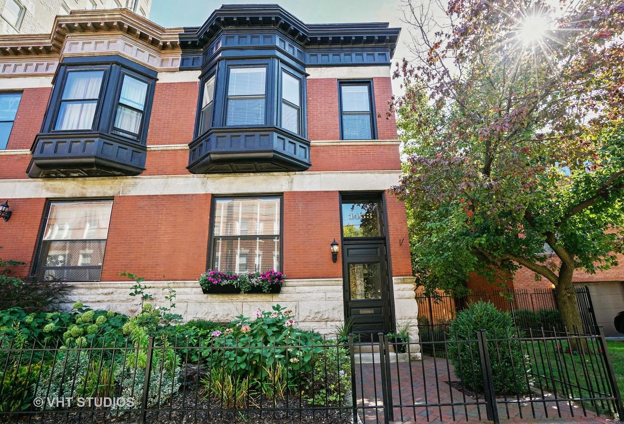1453 E 54th St., Chicago, IL 60615