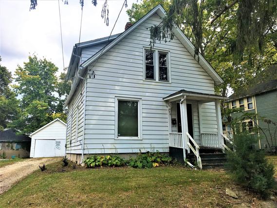138 Harrison St., Dekalb, IL 60115