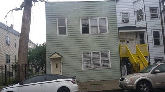 4431 S Wood St., Chicago, IL 60609