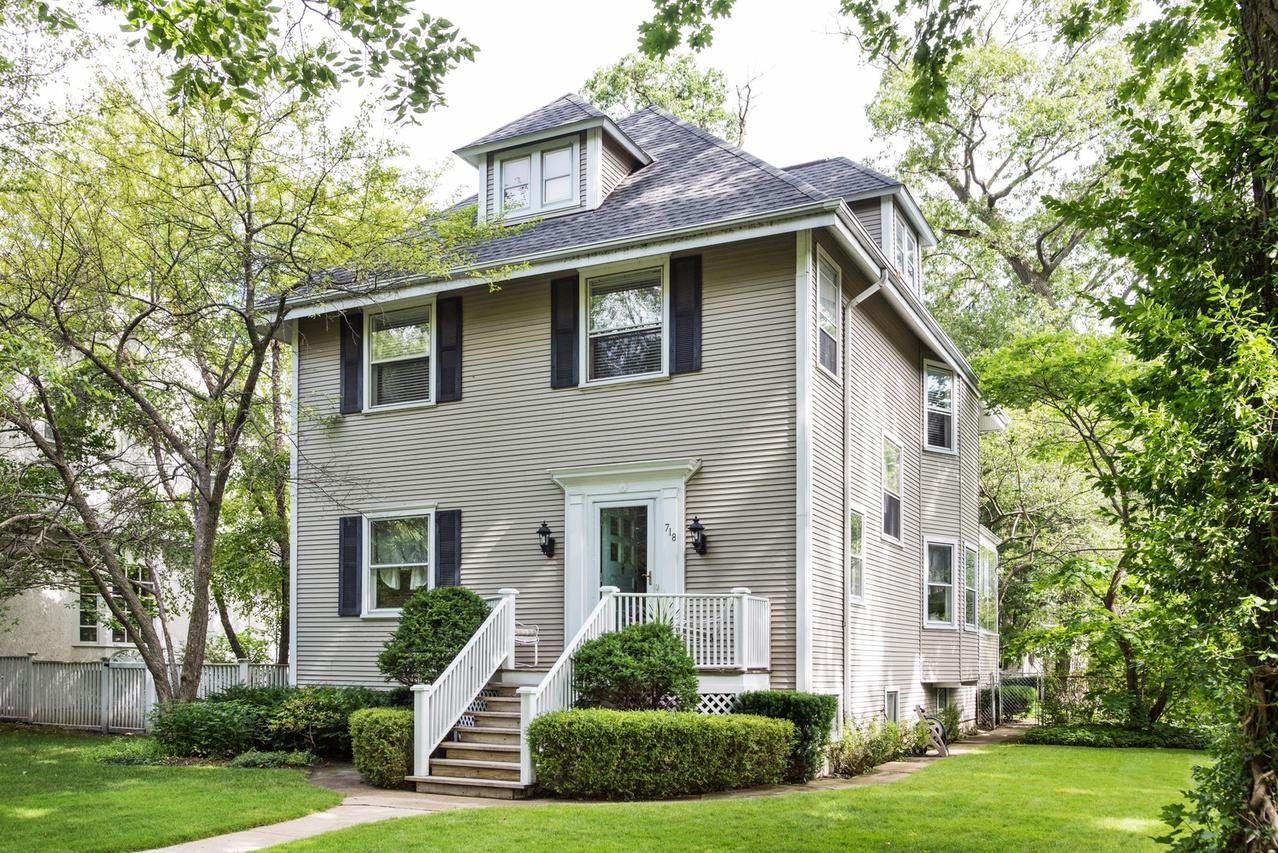 718 Forest Ave., Wilmette, IL 60091