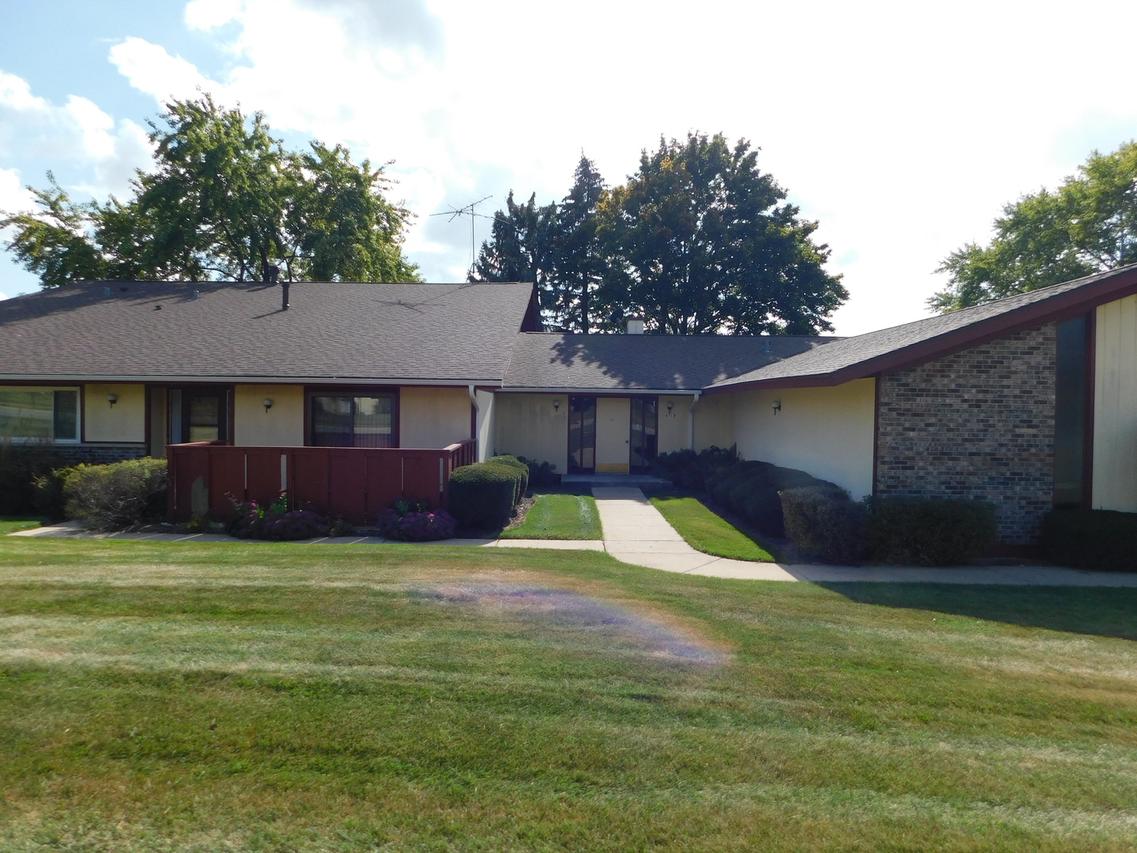 4719 W Oakwood Dr. #B, Mchenry, IL 60050