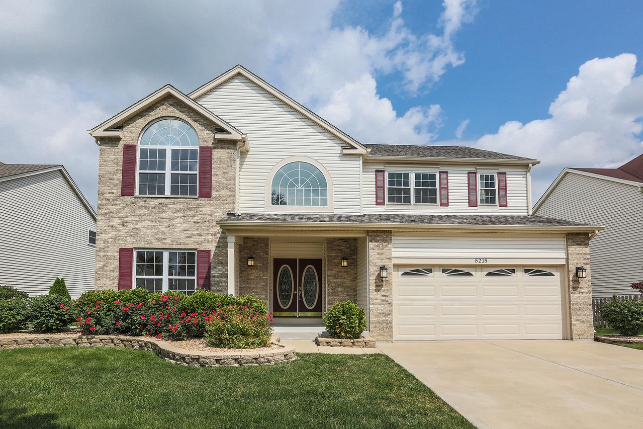 5215 Kingsbury Estates Dr., Plainfield, IL 60586