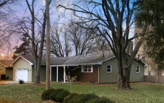 12 Beech Ln., Villa Grove, IL 61956