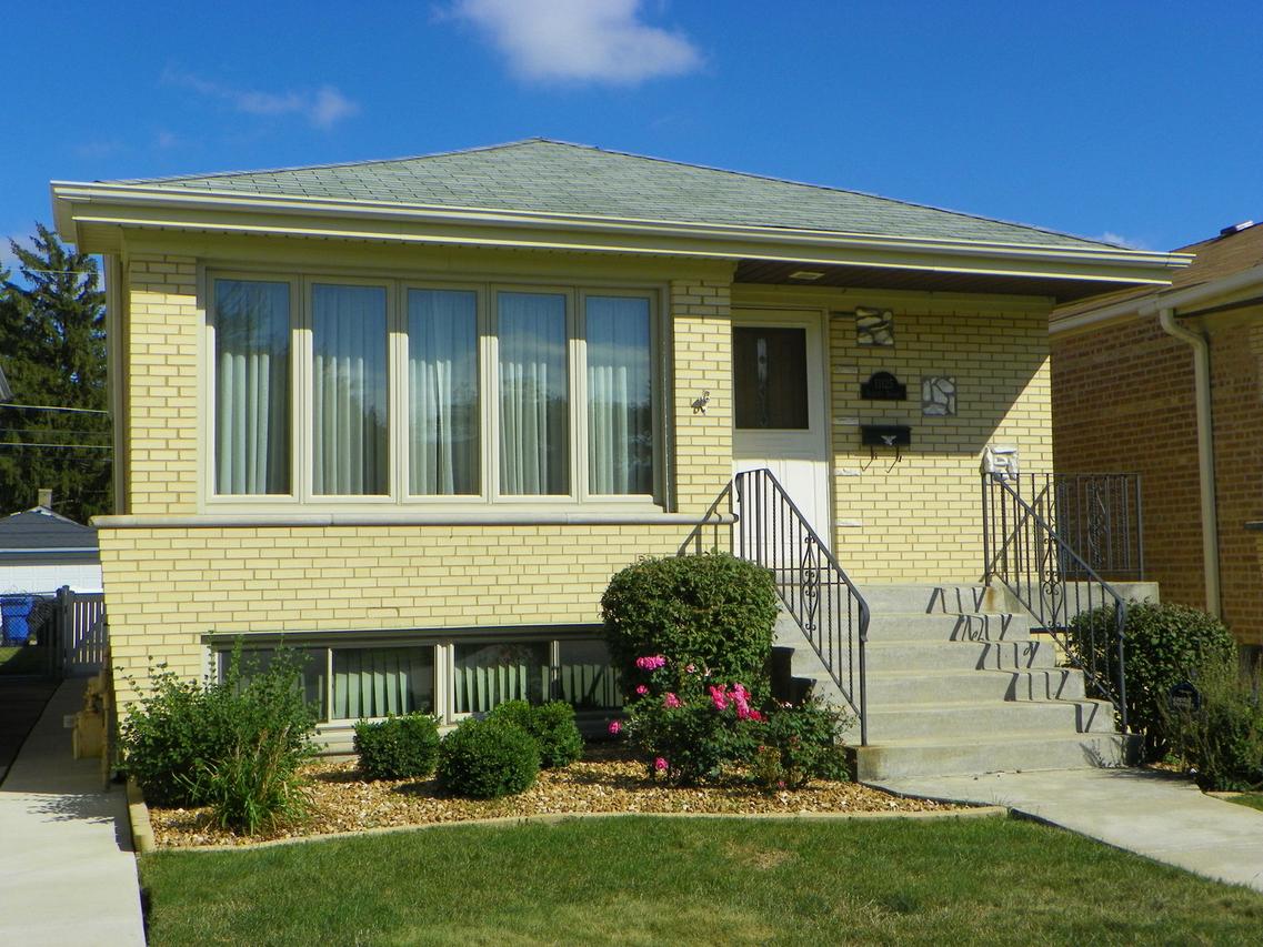 11125 S Albany Ave., Chicago, IL 60655