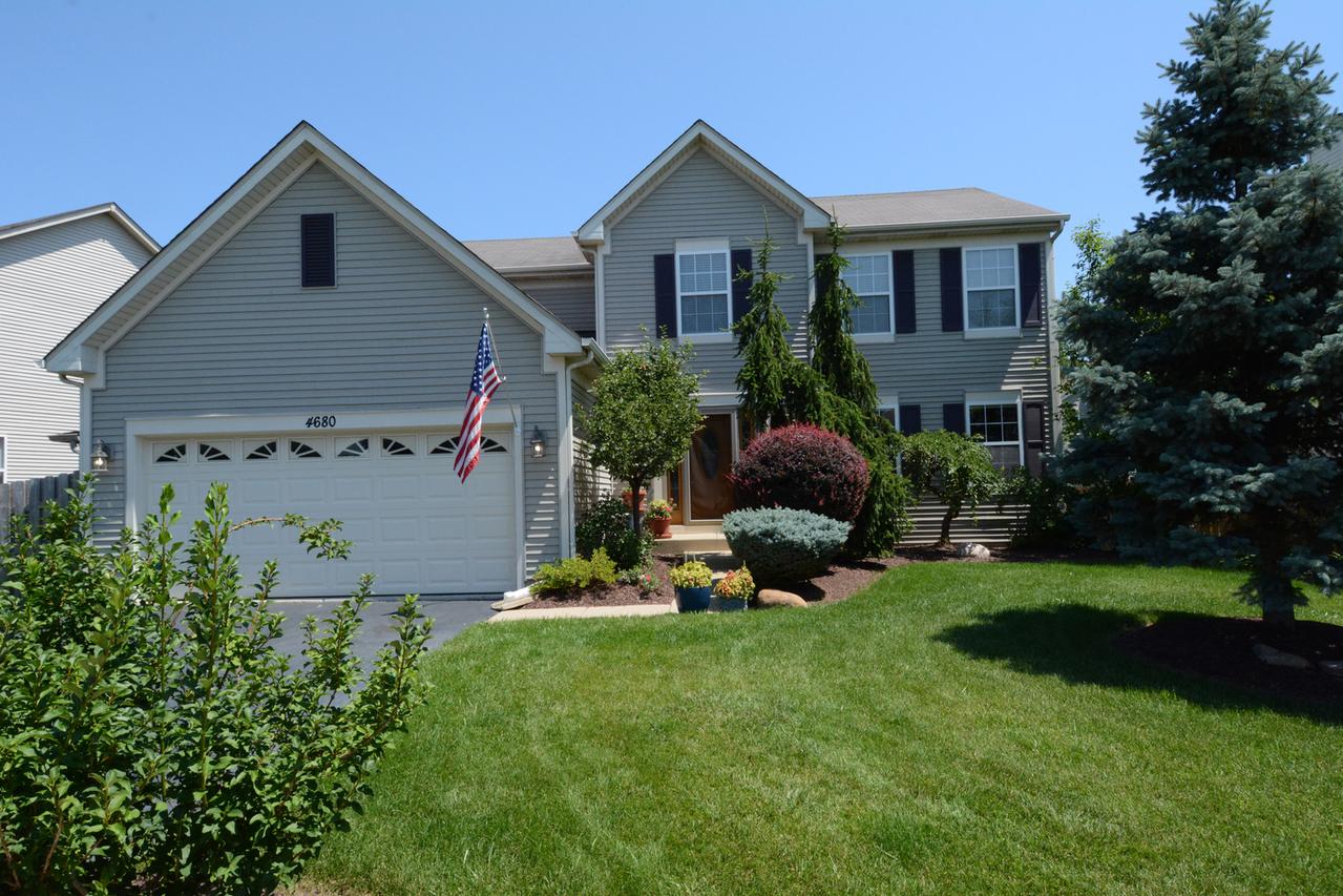 4680 Saginaw St., Lake In The Hills, IL 60156