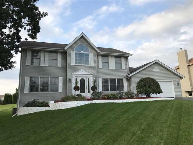6842 Prairie Flower, Roscoe, IL 61073