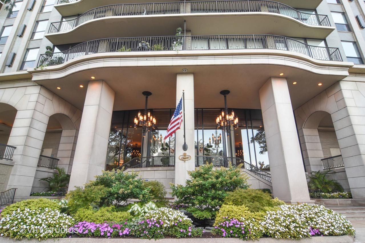 1040 N Lake Shore Dr. #23B, Chicago, IL 60611