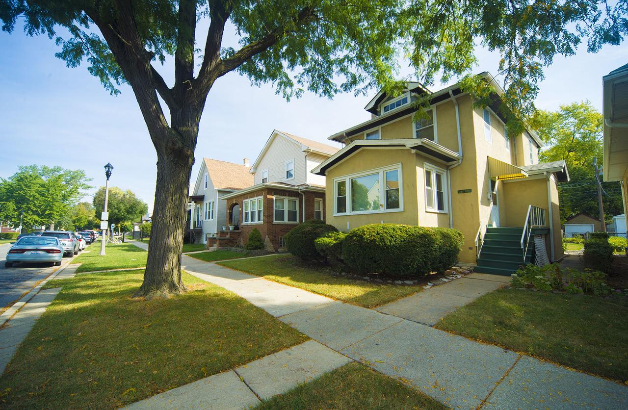 1239 Kenilworth Ave., Berwyn, IL 60402