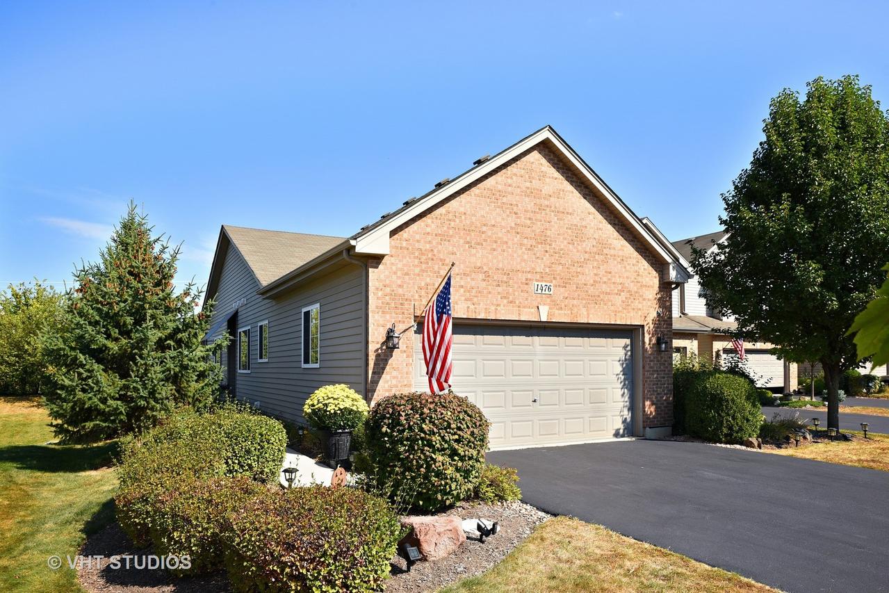 1476 Mackenzie Ln., Elgin, IL 60120