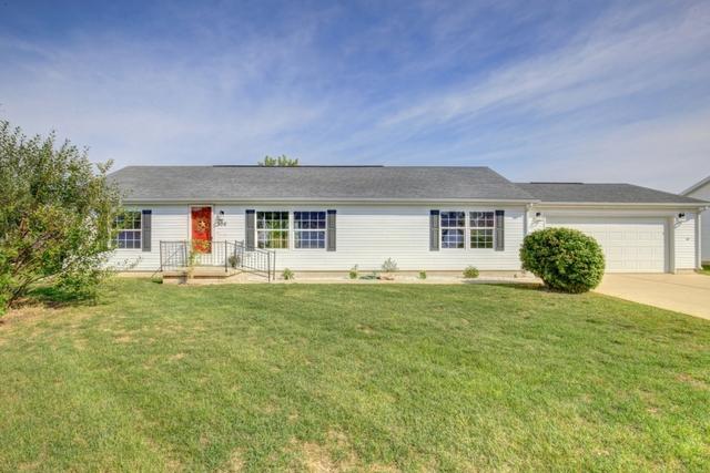 506 W Rhodes St., Thomasboro, IL 61878