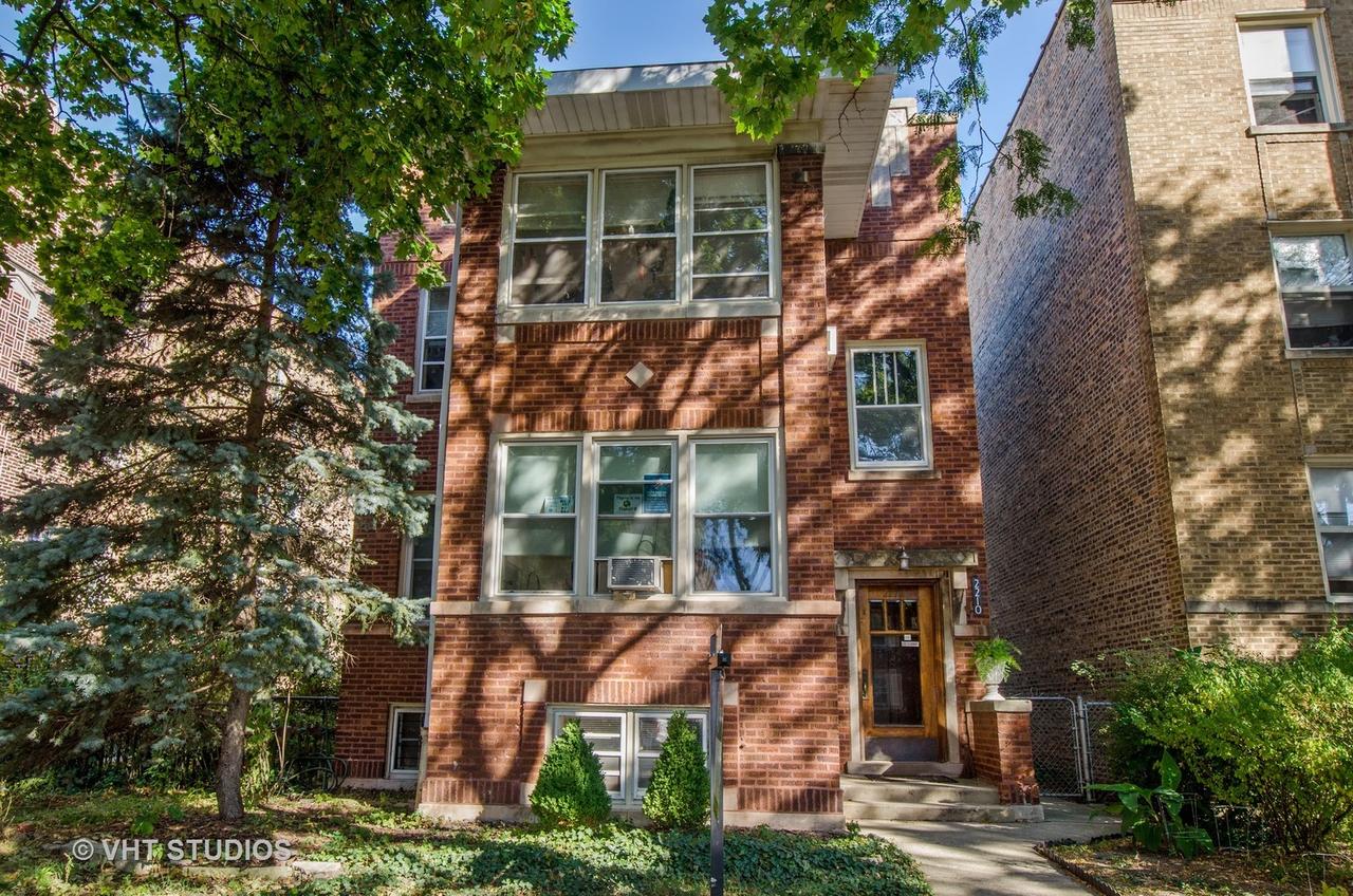 2210 W Morse Ave., Chicago, IL 60645