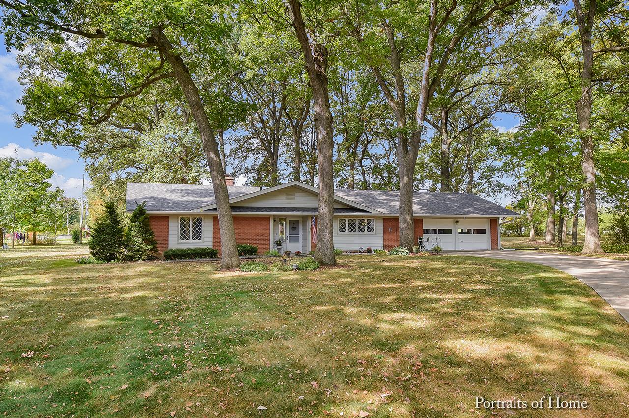 1430 Camel Rd., Aurora, IL 60505