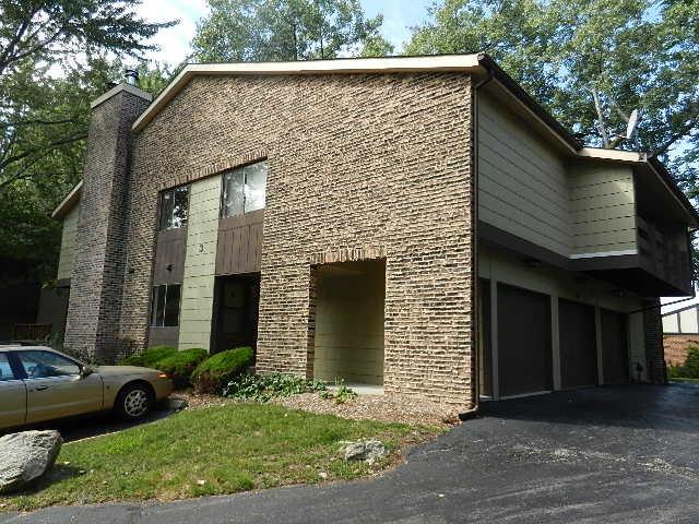 3 W Pebble Ct. #A, Palos Hills, IL 60465