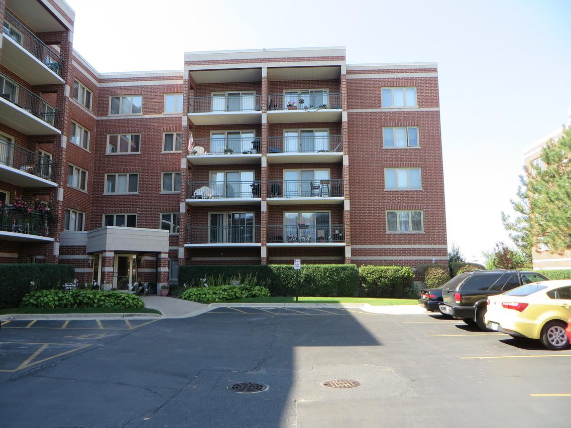 6461 W Warner Ave. #214, Chicago, IL 60634