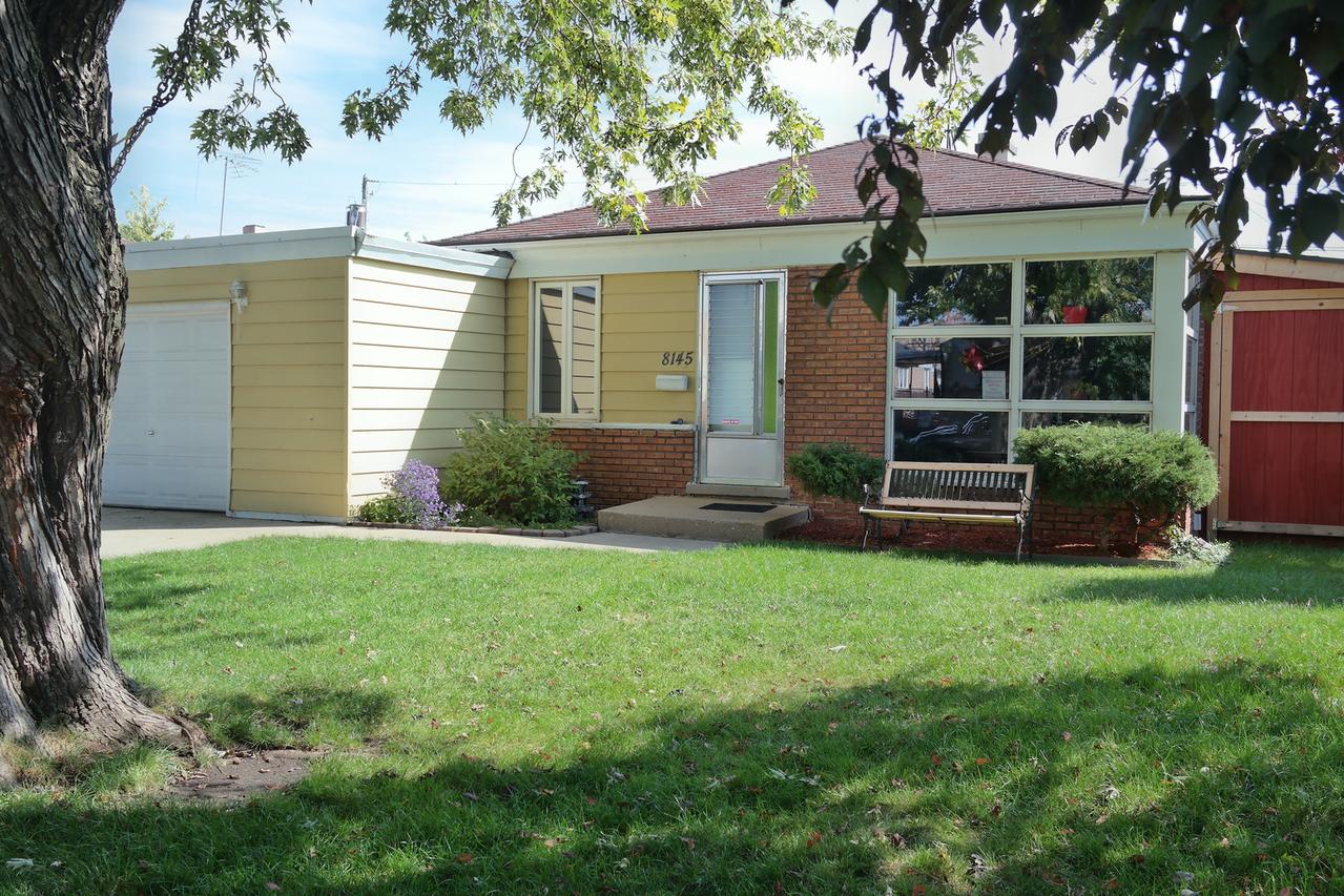 8145 S Keating Ave., Chicago, IL 60652