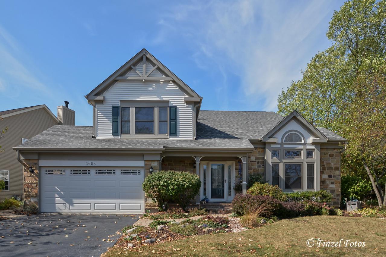 1654 Cunningham Ln., Crystal Lake, IL 60014