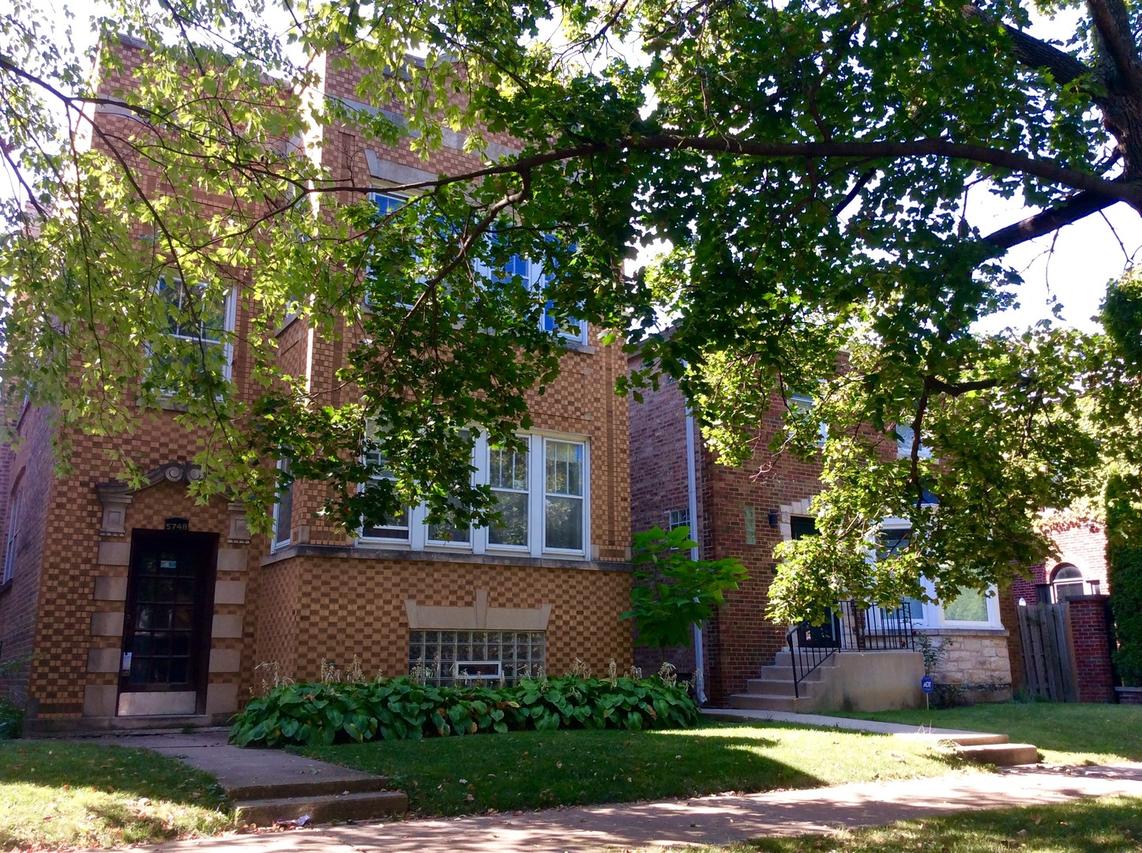 5748 N Spaulding Ave., Chicago, IL 60659
