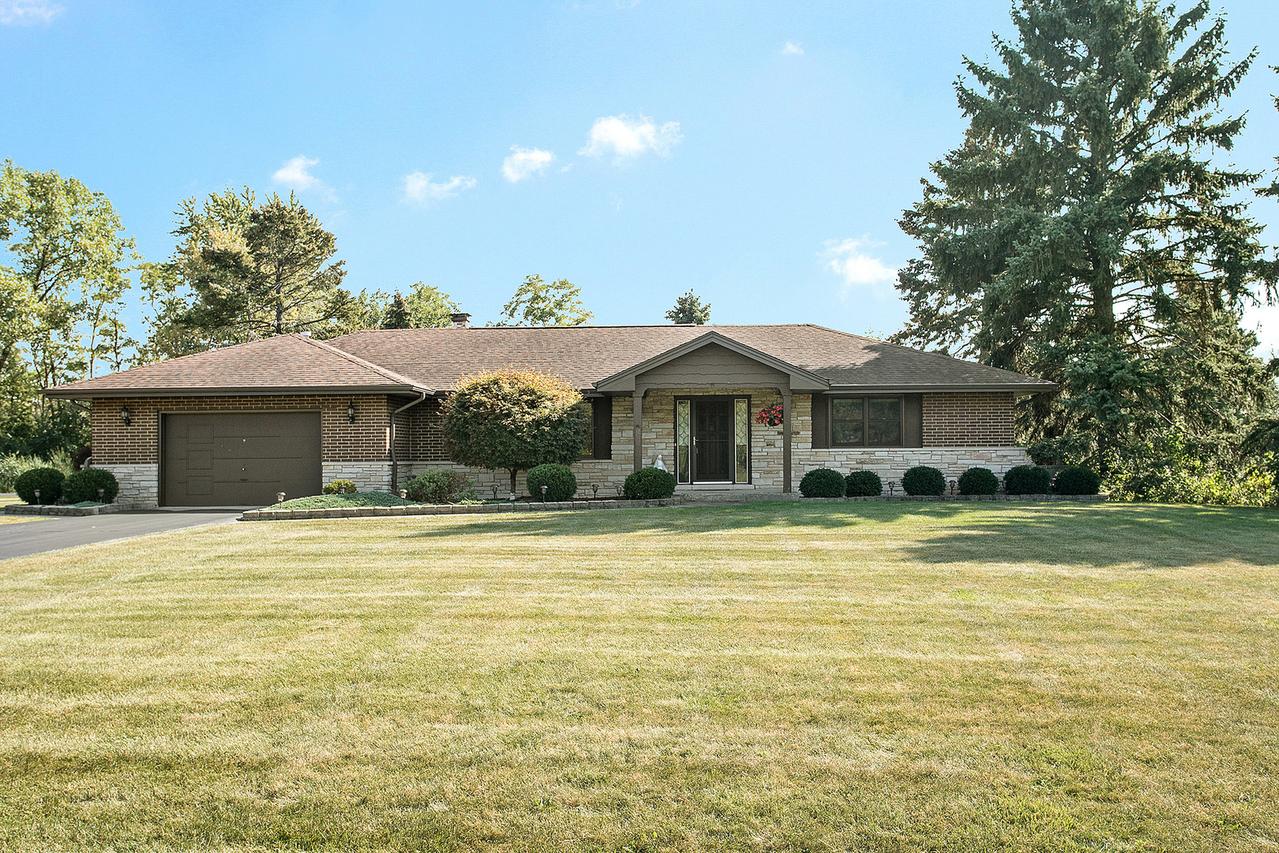 20W021 Pleasantdale Dr., Lemont, IL 60439
