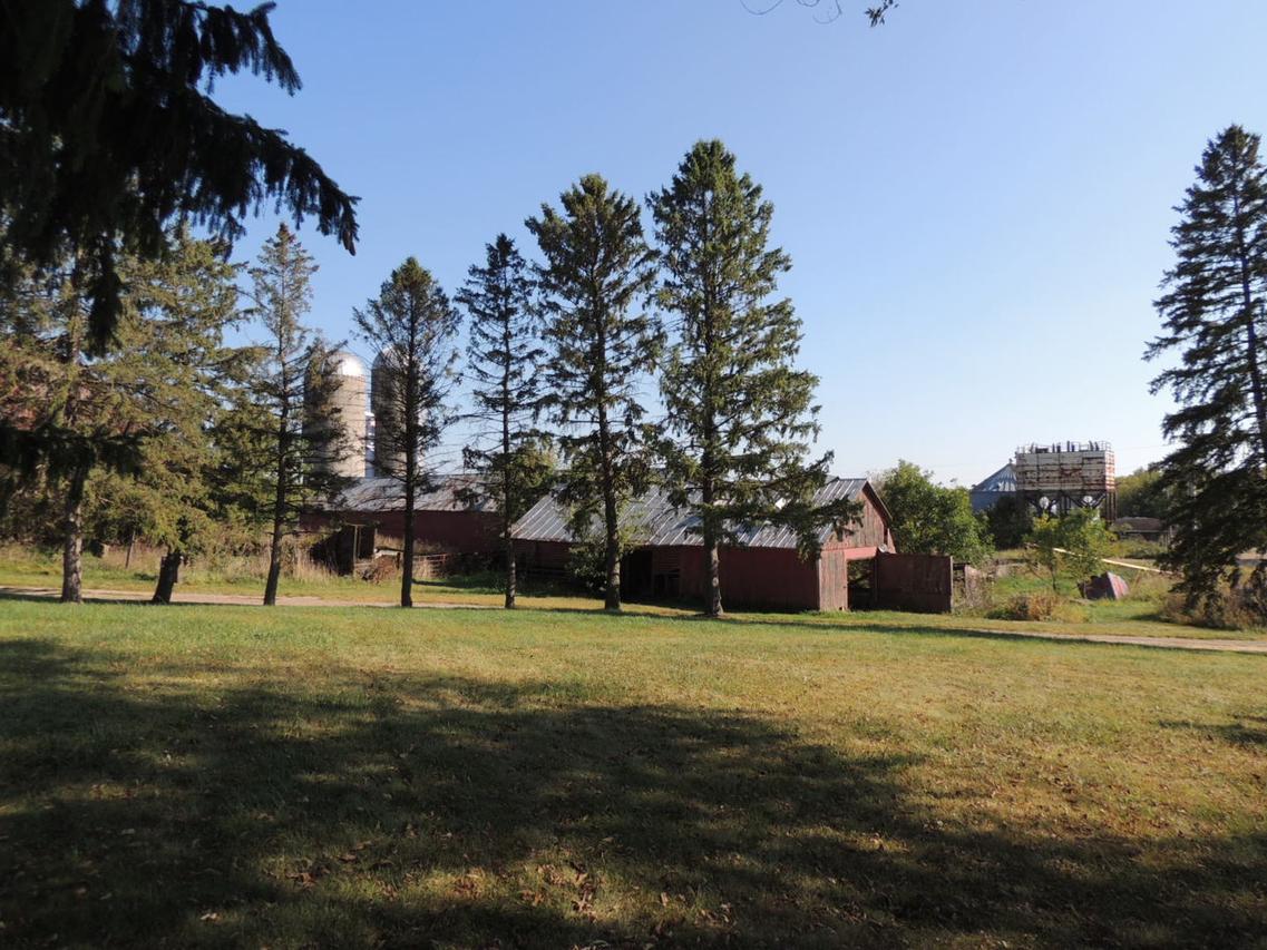 7532 N Washington  (rt 84) St., Hanover, IL 61041