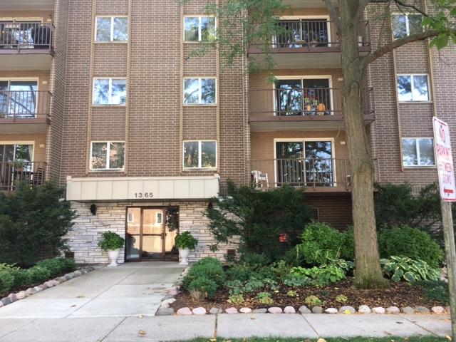 1365 Ashland Ave. #302, Des Plaines, IL 60016