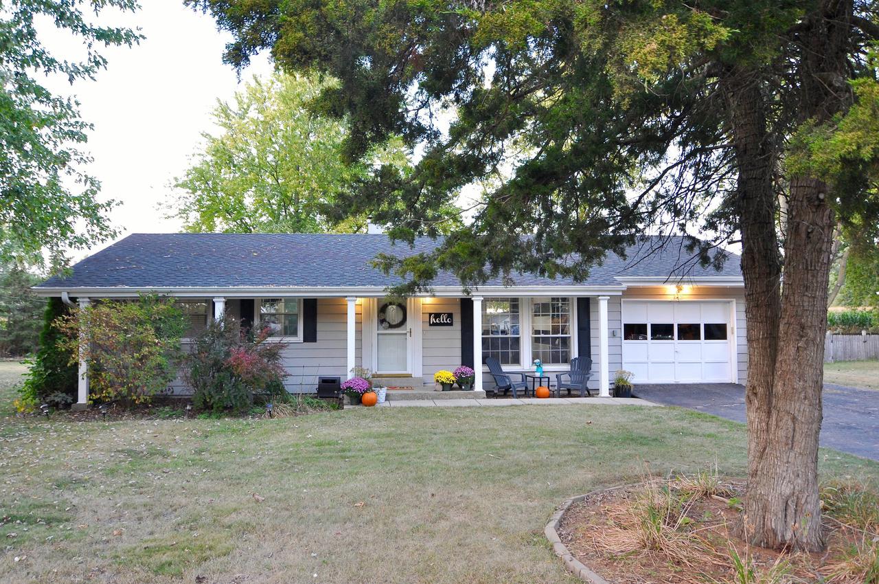 525 Maplewood Dr., Sycamore, IL 60178