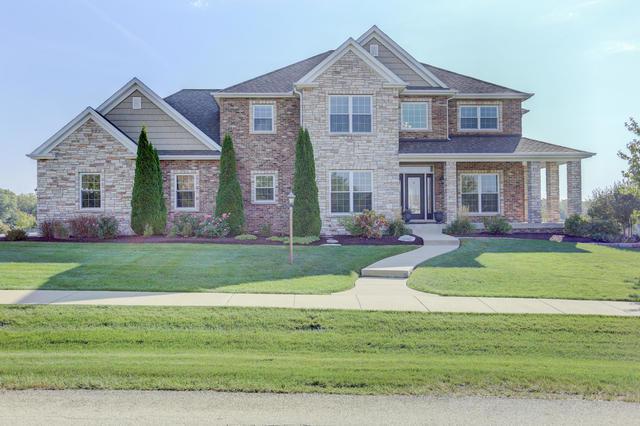 1504 N Woodberry Dr., Mahomet, IL 61853