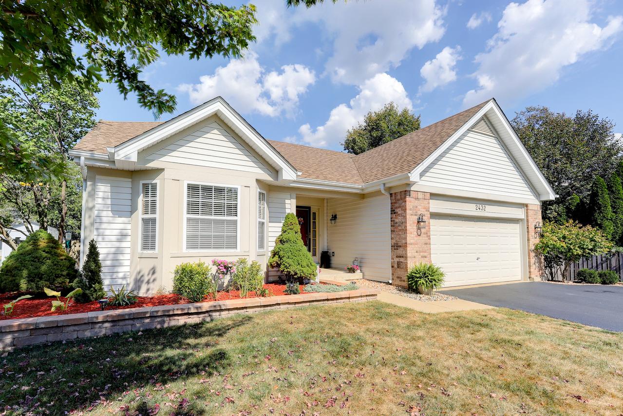 2432 Blue Spruce Ln., Aurora, IL 60502