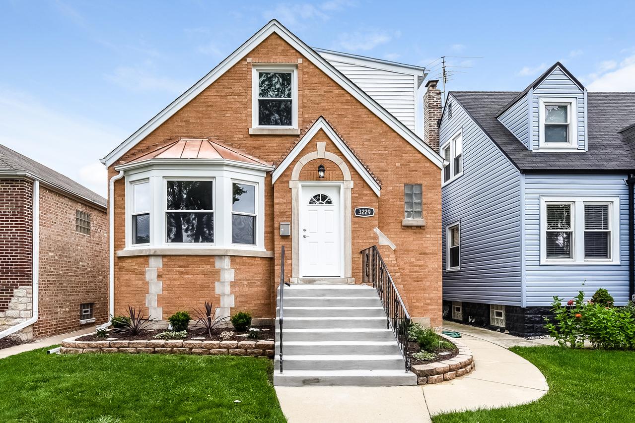 3229 N Ozark Ave., Chicago, IL 60634