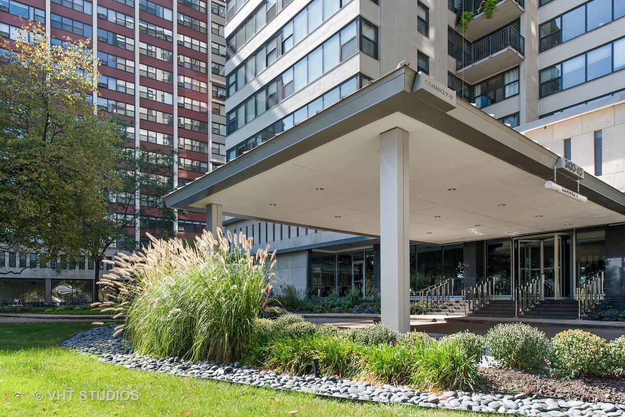 3430 N Lake Shore Dr. #10M, Chicago, IL 60657