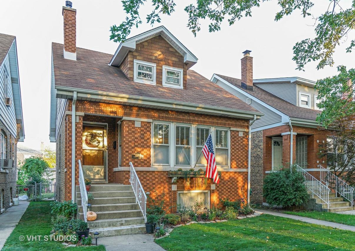5041 N Menard Ave., Chicago, IL 60630