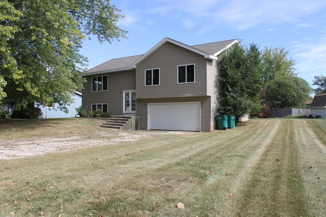 24261 S Burr Rd., Channahon, IL 60410