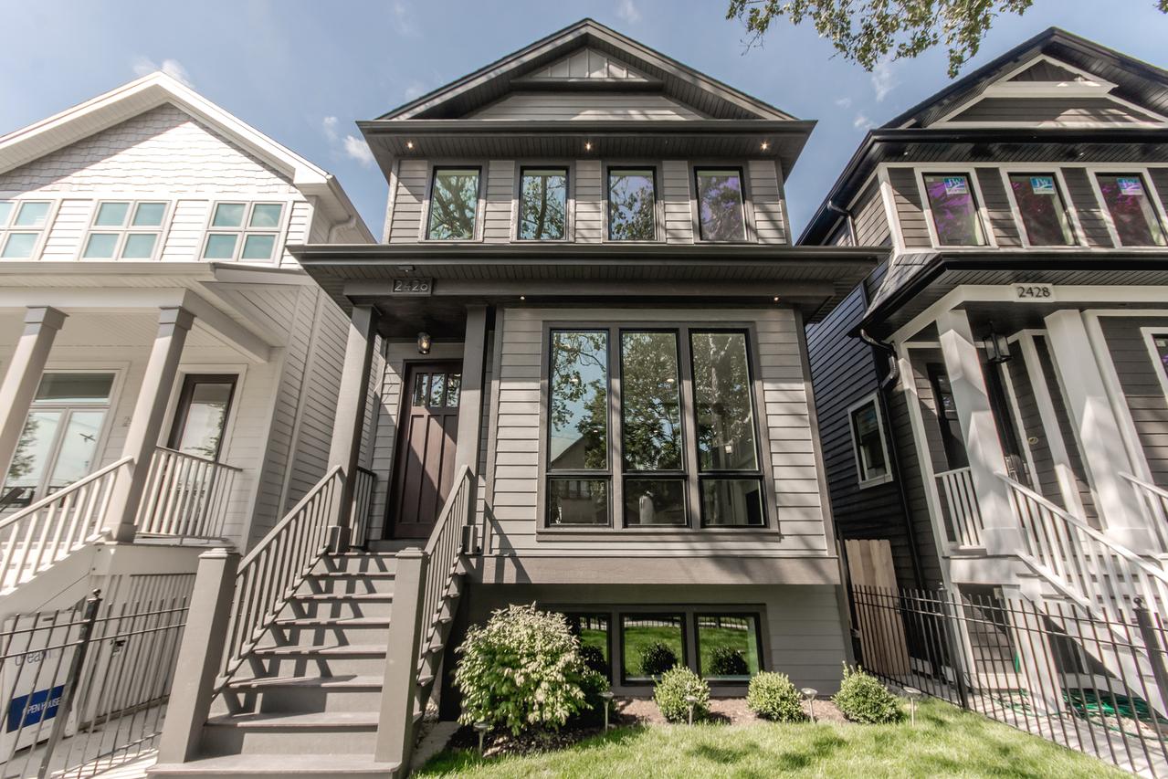 2426 N Artesian Ave., Chicago, IL 60647