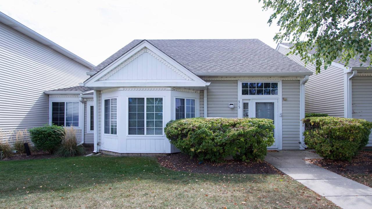 515 E Victoria Cir., North Aurora, IL 60542