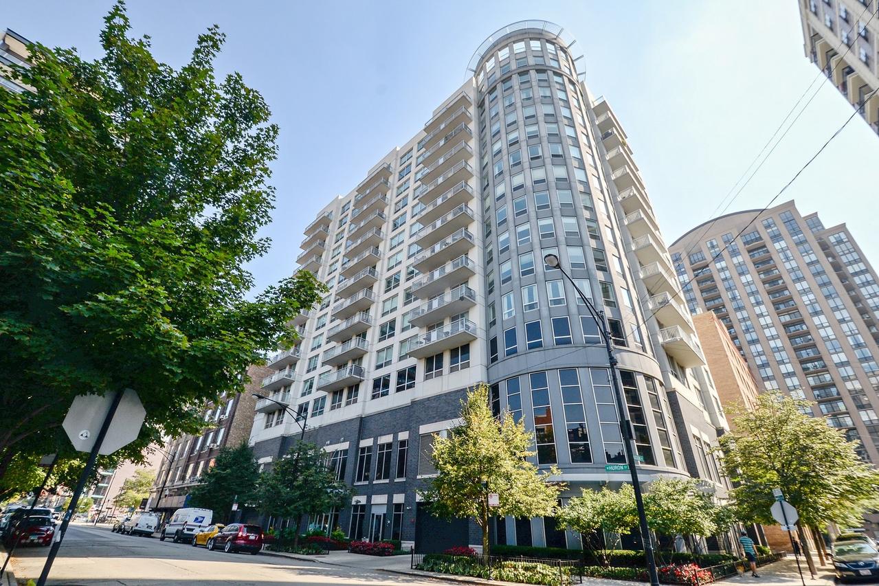 421 W Huron St. #701, Chicago, IL 60654
