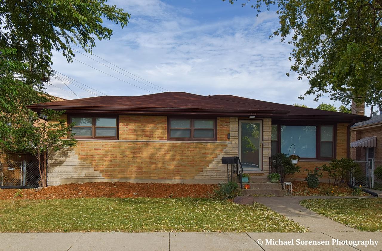3255 Sarah St., Franklin Park, IL 60131