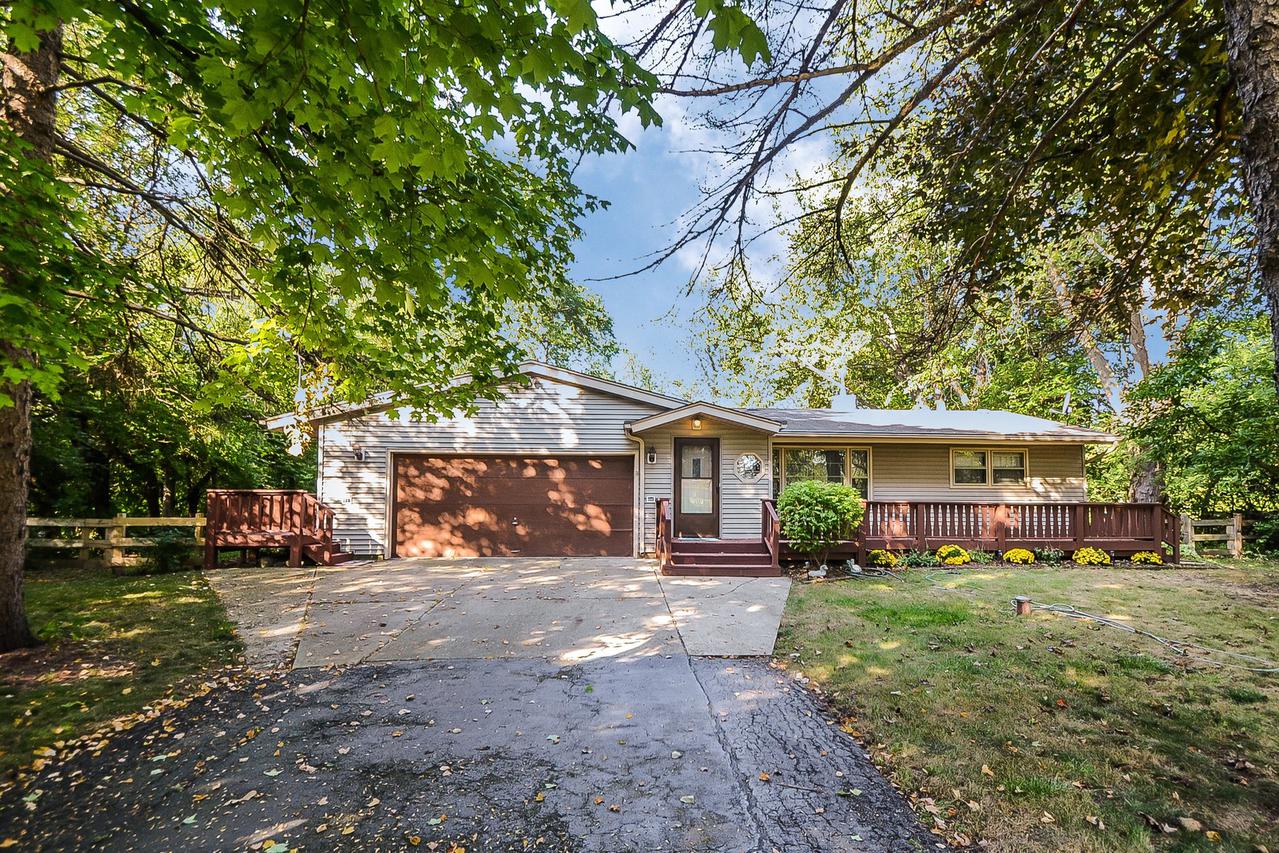 1102 N Waterman Ave., Arlington Heights, IL 60004