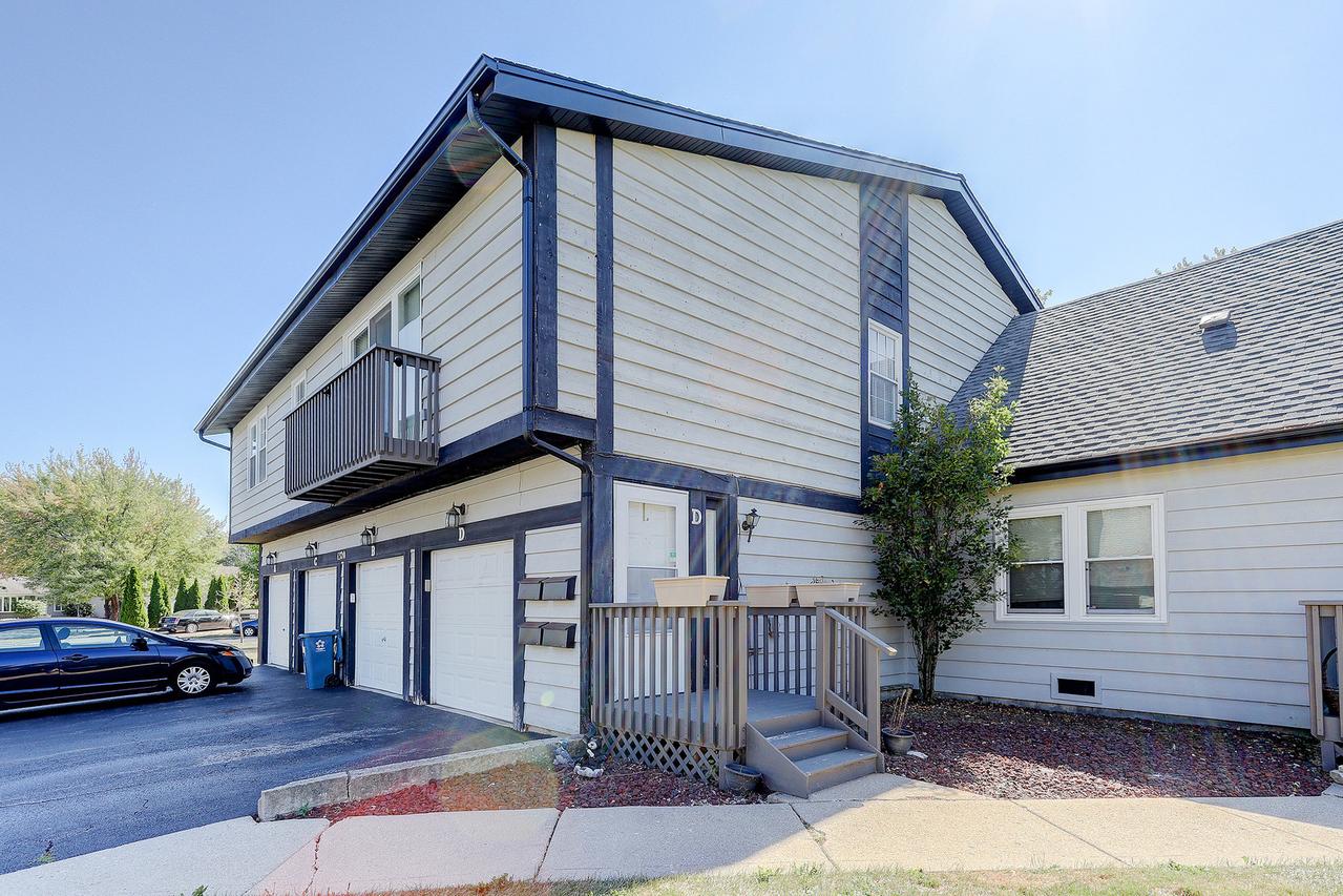 1320 Croton Ct. #D, Aurora, IL 60506